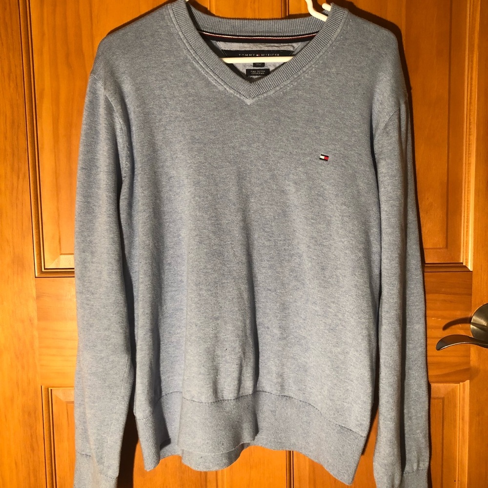 Light blue Tommy Hilfiger sweatshirt
